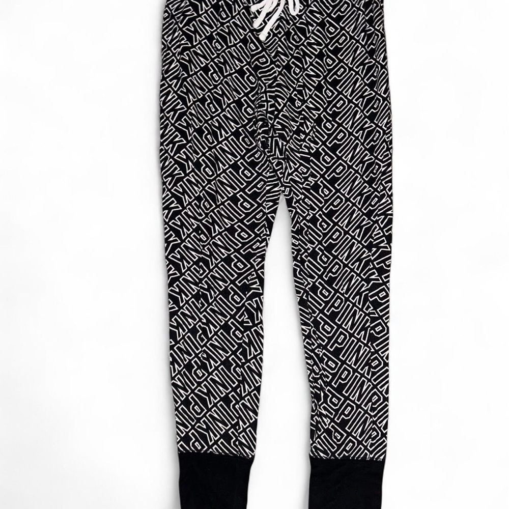 PINK Victoria's Secret Black and White Leggings
